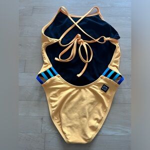 Jolyn Gavin 2 suit size 32